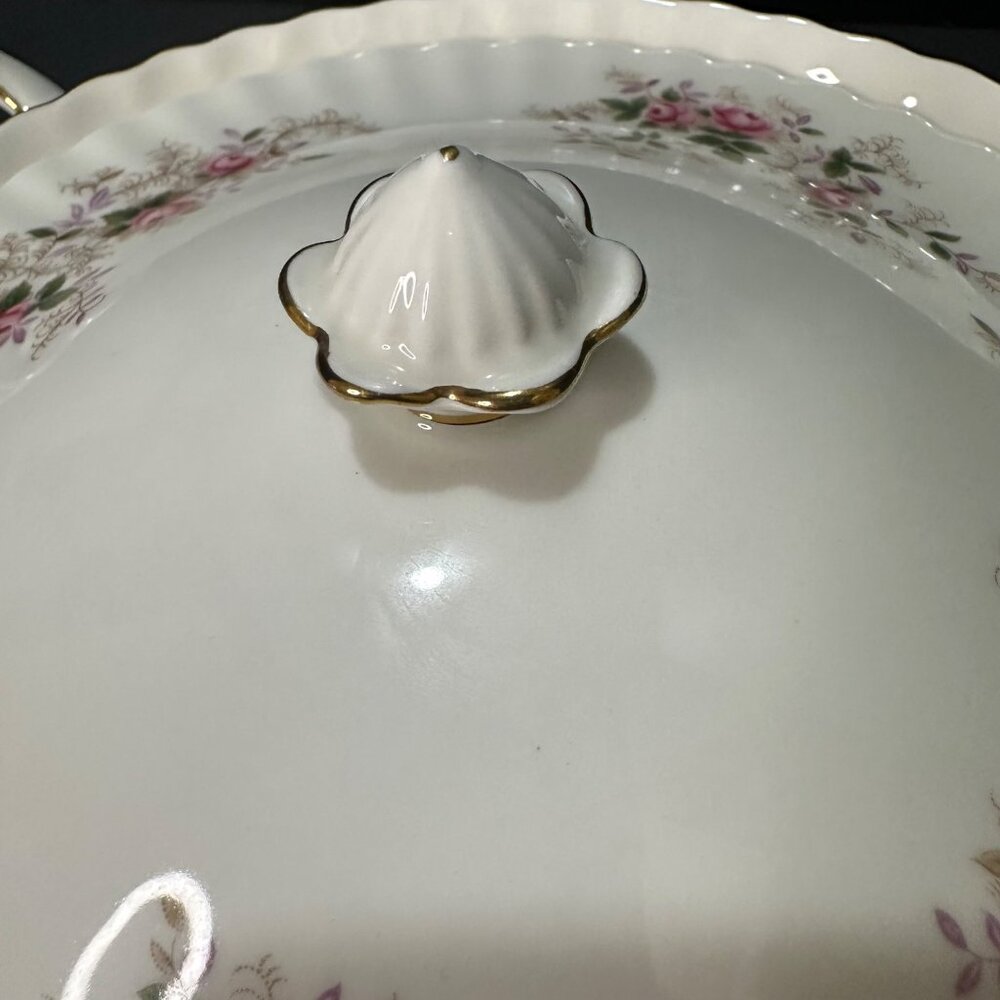 Vintage Royal Albert Lavender Rose Bone China Tureen w/ Lid 1961 Stamp Farmhouse - Picture 8 of 13